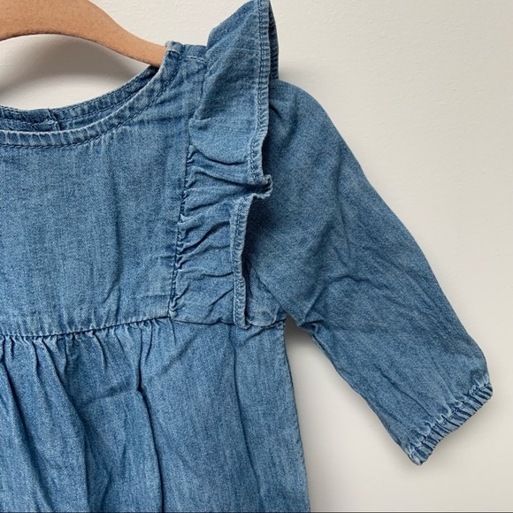 [2/25$✨] Gap Jeans Romper ✨ - Picture 3 of 6